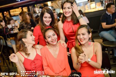 Seenspace Invasion ที่ร้าน Clouds, Fat'R Gut'z และ BREW Beers & Ciders — photo 21