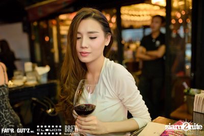 Seenspace Invasion ที่ร้าน Clouds, Fat'R Gut'z และ BREW Beers & Ciders — photo 32