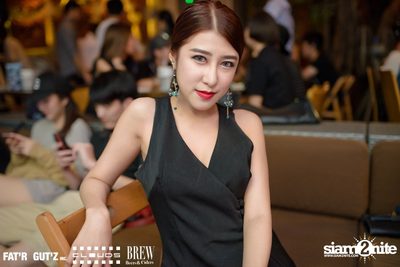 Seenspace Invasion ที่ร้าน Clouds, Fat'R Gut'z และ BREW Beers & Ciders — photo 51