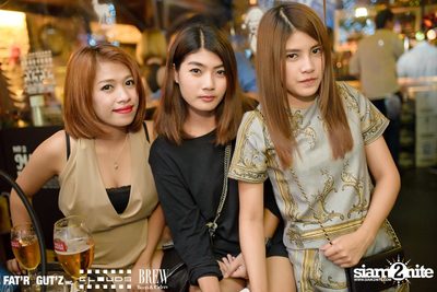 Seenspace Invasion ที่ร้าน Clouds, Fat'R Gut'z และ BREW Beers & Ciders — photo 60
