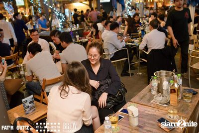 Seenspace Invasion ที่ร้าน Clouds, Fat'R Gut'z และ BREW Beers & Ciders — photo 78