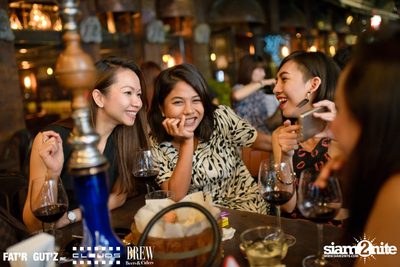 Seenspace Invasion ที่ร้าน Clouds, Fat'R Gut'z และ BREW Beers & Ciders — photo 99