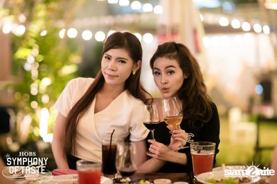 คืนวันพุธ ที่ HOBS The Symphony of Taste — photo 32