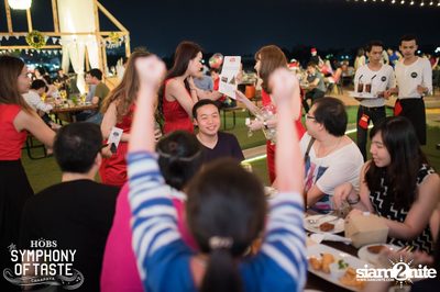 Christmas Eve ที่ HOBS The Symphony of Taste — photo 27