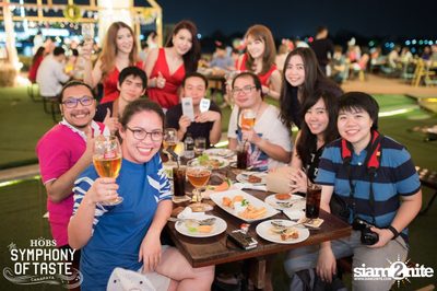 Christmas Eve ที่ HOBS The Symphony of Taste — photo 28
