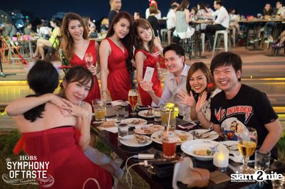 Christmas Eve ที่ HOBS The Symphony of Taste — photo 99