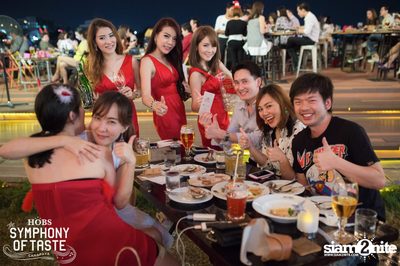 Christmas Eve ที่ HOBS The Symphony of Taste — photo 100
