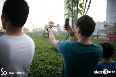 SO POOL PARTY ที่ เดอะ วอเทอร์ คลับ โรงแรมโซฟิเทล โซ — photo 4