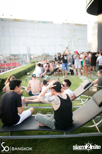 SO POOL PARTY ที่ เดอะ วอเทอร์ คลับ โรงแรมโซฟิเทล โซ — photo 10