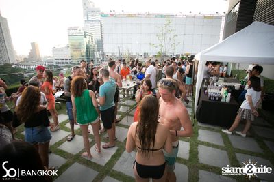 SO POOL PARTY ที่ เดอะ วอเทอร์ คลับ โรงแรมโซฟิเทล โซ — photo 15