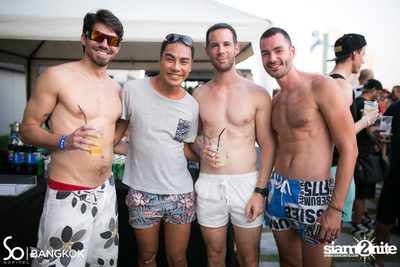 SO POOL PARTY ที่ เดอะ วอเทอร์ คลับ โรงแรมโซฟิเทล โซ — photo 21