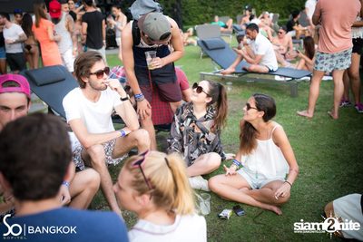 SO POOL PARTY ที่ เดอะ วอเทอร์ คลับ โรงแรมโซฟิเทล โซ — photo 23