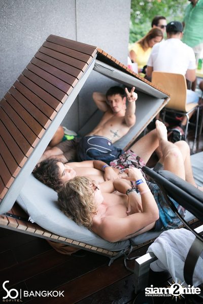 SO POOL PARTY ที่ เดอะ วอเทอร์ คลับ โรงแรมโซฟิเทล โซ — photo 46