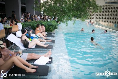 SO POOL PARTY ที่ เดอะ วอเทอร์ คลับ โรงแรมโซฟิเทล โซ — photo 51