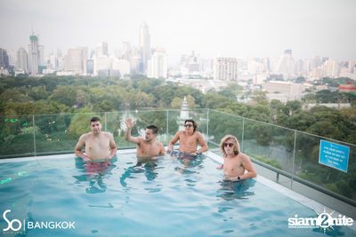 SO POOL PARTY ที่ เดอะ วอเทอร์ คลับ โรงแรมโซฟิเทล โซ — photo 52