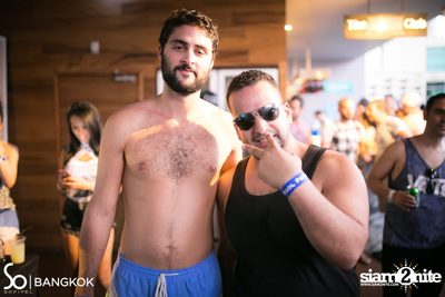 SO POOL PARTY ที่ เดอะ วอเทอร์ คลับ โรงแรมโซฟิเทล โซ — photo 65