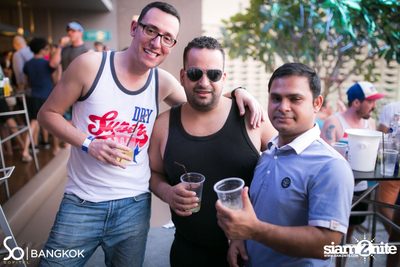 SO POOL PARTY ที่ เดอะ วอเทอร์ คลับ โรงแรมโซฟิเทล โซ — photo 67