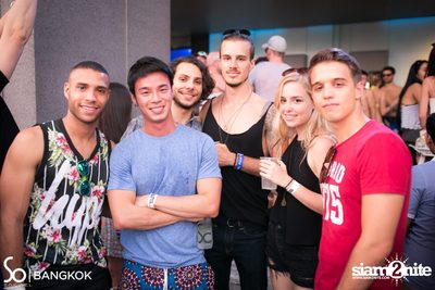SO POOL PARTY ที่ เดอะ วอเทอร์ คลับ โรงแรมโซฟิเทล โซ — photo 68