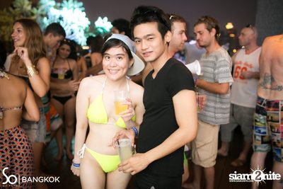 SO POOL PARTY ที่ เดอะ วอเทอร์ คลับ โรงแรมโซฟิเทล โซ — photo 81