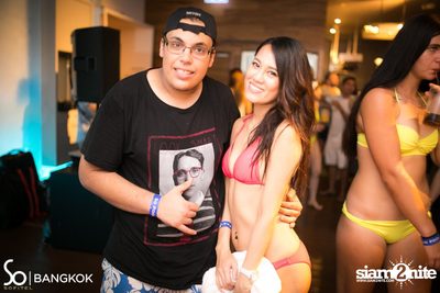 SO POOL PARTY ที่ เดอะ วอเทอร์ คลับ โรงแรมโซฟิเทล โซ — photo 87