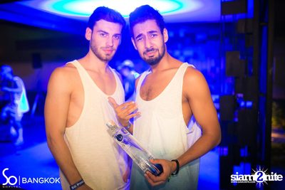 SO POOL PARTY ที่ เดอะ วอเทอร์ คลับ โรงแรมโซฟิเทล โซ — photo 94