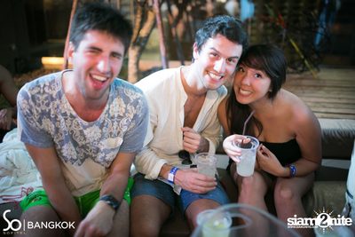SO POOL PARTY ที่ เดอะ วอเทอร์ คลับ โรงแรมโซฟิเทล โซ — photo 112