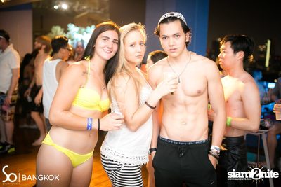 SO POOL PARTY ที่ เดอะ วอเทอร์ คลับ โรงแรมโซฟิเทล โซ — photo 126