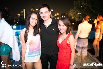 SO POOL PARTY ที่ เดอะ วอเทอร์ คลับ โรงแรมโซฟิเทล โซ — photo 139