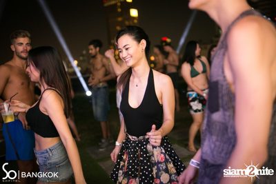 SO POOL PARTY ที่ เดอะ วอเทอร์ คลับ โรงแรมโซฟิเทล โซ — photo 152