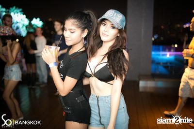 SO POOL PARTY ที่ เดอะ วอเทอร์ คลับ โรงแรมโซฟิเทล โซ — photo 162