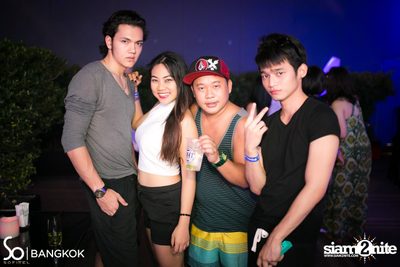 SO POOL PARTY ที่ เดอะ วอเทอร์ คลับ โรงแรมโซฟิเทล โซ — photo 180