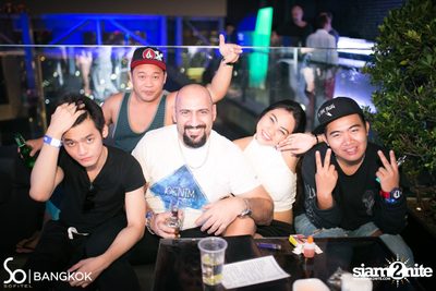 SO POOL PARTY ที่ เดอะ วอเทอร์ คลับ โรงแรมโซฟิเทล โซ — photo 210