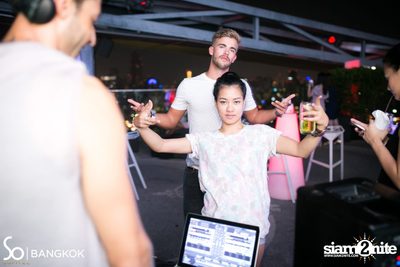 SO POOL PARTY ที่ เดอะ วอเทอร์ คลับ โรงแรมโซฟิเทล โซ — photo 232