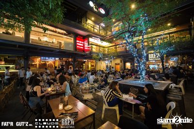 Seenspace Invasion ที่ร้าน Clouds, Fat'R Gut'z และ BREW Beers & Ciders — photo 2