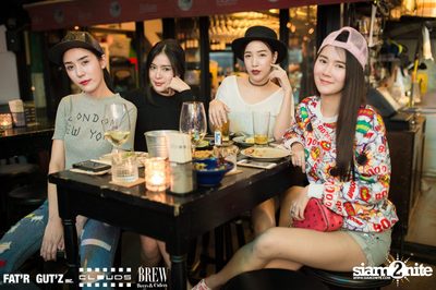 Seenspace Invasion ที่ร้าน Clouds, Fat'R Gut'z และ BREW Beers & Ciders — photo 5