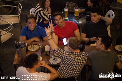 Seenspace Invasion ที่ร้าน Clouds, Fat'R Gut'z และ BREW Beers & Ciders — photo 37