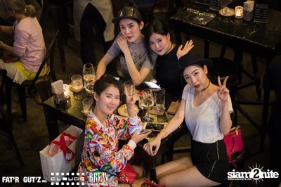 Seenspace Invasion ที่ร้าน Clouds, Fat'R Gut'z และ BREW Beers & Ciders — photo 40