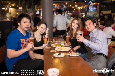 Seenspace Invasion ที่ร้าน Clouds, Fat'R Gut'z และ BREW Beers & Ciders — photo 43