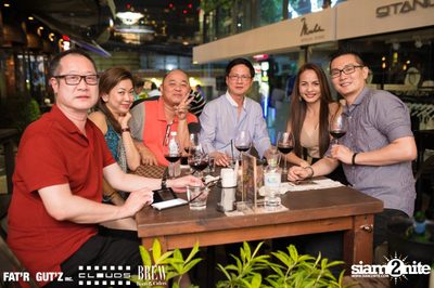 Seenspace Invasion ที่ร้าน Clouds, Fat'R Gut'z และ BREW Beers & Ciders — photo 61