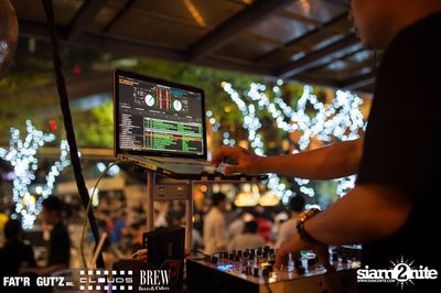 Seenspace Invasion ที่ร้าน Clouds, Fat'R Gut'z และ BREW Beers & Ciders — photo 68