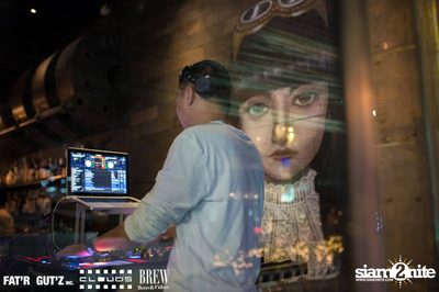 Seenspace Invasion ที่ร้าน Clouds, Fat'R Gut'z และ BREW Beers & Ciders — photo 78