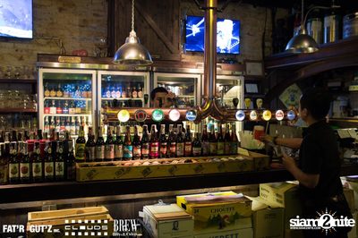Seenspace Invasion ที่ร้าน Clouds, Fat'R Gut'z และ BREW Beers & Ciders — photo 97