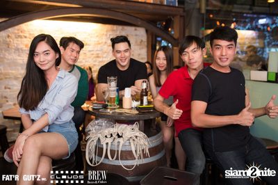 Seenspace Invasion ที่ร้าน Clouds, Fat'R Gut'z และ BREW Beers & Ciders — photo 99