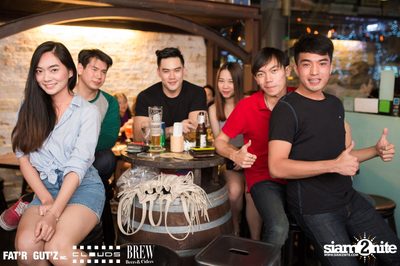 Seenspace Invasion ที่ร้าน Clouds, Fat'R Gut'z และ BREW Beers & Ciders — photo 100