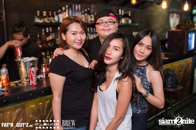 Seenspace Invasion ที่ร้าน Clouds, Fat'R Gut'z และ BREW Beers & Ciders — photo 133