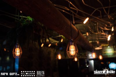 Seenspace Invasion ที่ร้าน Clouds, Fat'R Gut'z และ BREW Beers & Ciders — photo 140