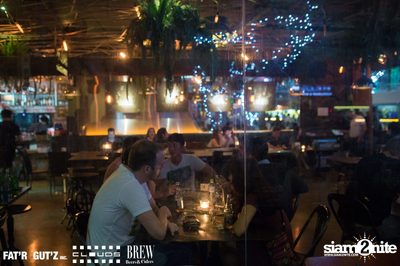 Seenspace Invasion ที่ร้าน Clouds, Fat'R Gut'z และ BREW Beers & Ciders — photo 147