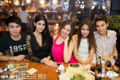 Seenspace Invasion ที่ร้าน Clouds, Fat'R Gut'z และ BREW Beers & Ciders — photo 149
