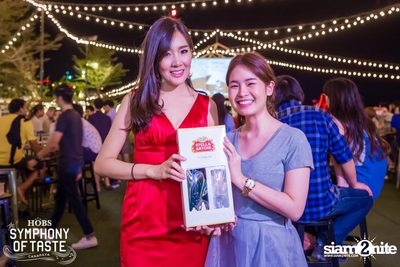 Countdown Celebration to 2016 ที่ HOBS, คณาพญา — photo 20