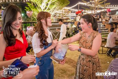 Countdown Celebration to 2016 ที่ HOBS, คณาพญา — photo 34